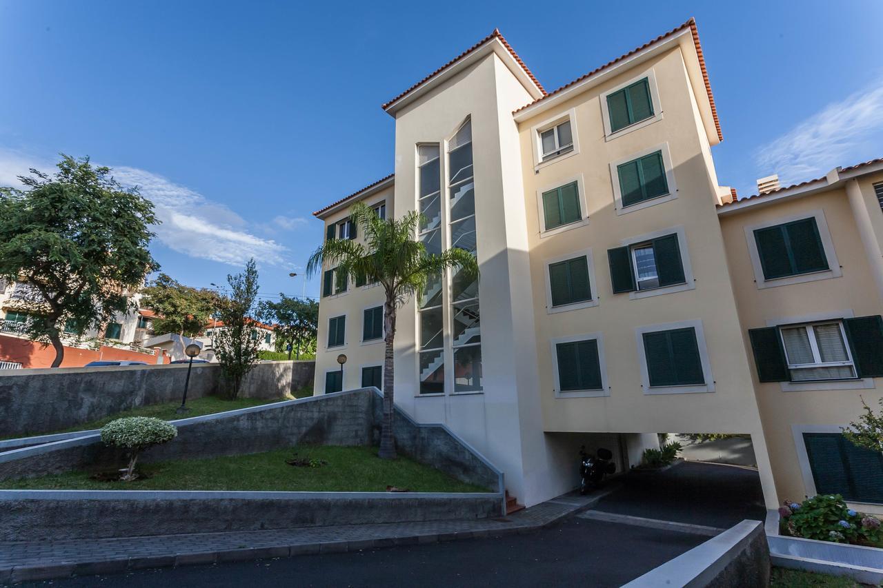 Blue Sky Apartment Funchal  Exterior photo